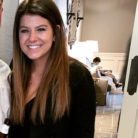 Meet your Posher, Manning - Picture 1 of 1